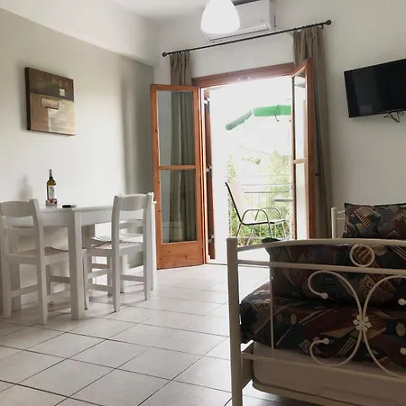 Lefkis & Aparthotel Stoupa
