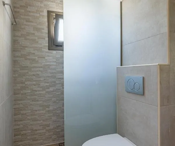 Aparthotel Lefkis & 4*