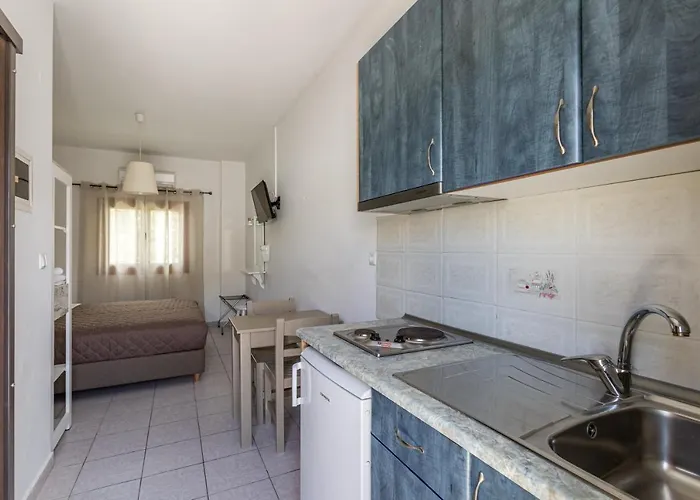 Apart-hotel Lefkis & 4*